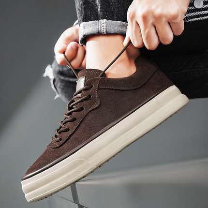 Zapatillas de ante universitarias