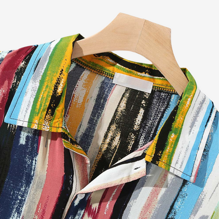 Camisa con estampado artesanal abstracto