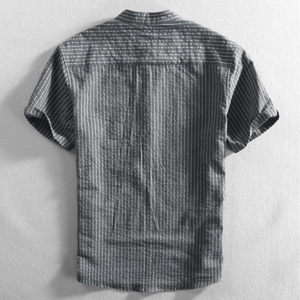 Camisa de raya diplomática de Lee Harper