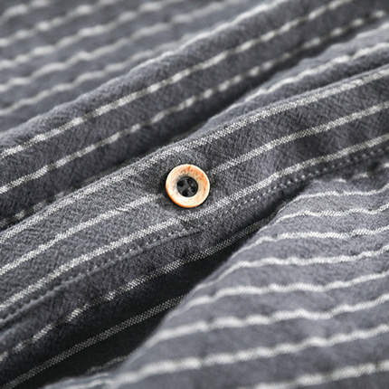 Camisa de raya diplomática de Lee Harper