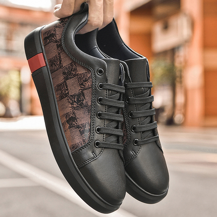 Zapatillas deportivas con la firma Noble Italiana