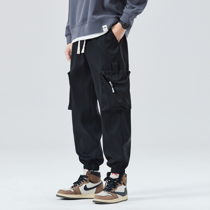 Pantalones deportivos cargo Adriano