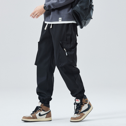 Pantalones deportivos cargo Adriano