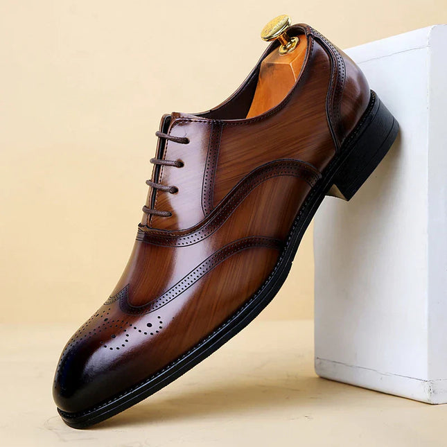Zapatos de vestir brogue de cuero Lucas