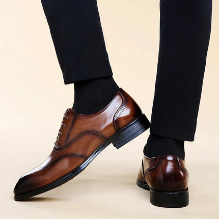 Zapatos de vestir brogue de cuero Lucas
