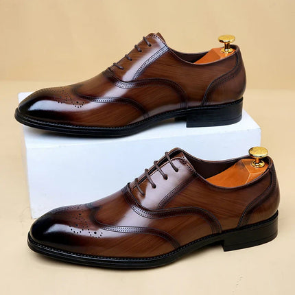 Zapatos de vestir brogue de cuero Lucas