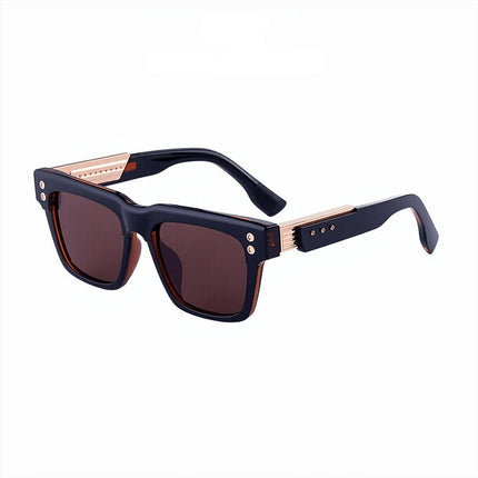 Anteojos de sol Firenze Square marco cuadrado negro, detalles dorados, protección UV400, estilo unisex elegante.