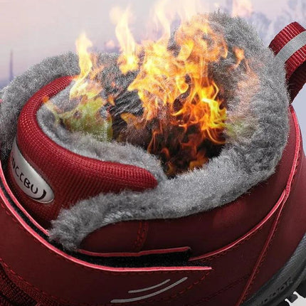 Botas de nieve impermeables rojas, forro cálido y suela antideslizante, ideales para adultos, material sintético resistente.