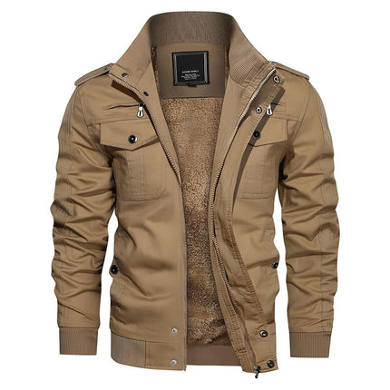 Campera casual Barth, poliéster impermeable color beige, con forro polar térmico. Ideal para hombres en climas fríos.