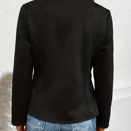 Campera Daniela negra de mujer, confeccionada en algodón, estilo casual para uso diario, vista trasera.
