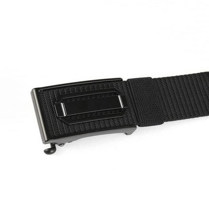 Cinto negro John Karlo para hombre, de nylon resistente con hebilla metálica, ideal para un estilo casual moderno.