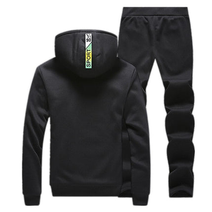 Conjunto de buzo y pantalón polar negro para hombre, capucha forrada, calce moderno, ideal para días fríos.