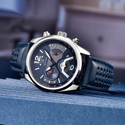 Reloj deportivo Benyar Rare con esfera negra y correa de cuero azul, diseño casual para hombres modernos.