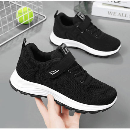 Zapatillas ComfyRun negras de tejido respirable, suela liviana para adultos, diseño moderno y adaptable, unisex.