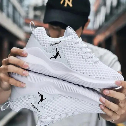 Zapatillas de hombre para correr, ligeras y transpirables, color blanco, ideales para actividades deportivas.
