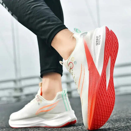 Zapatillas unisex para running con placa de carbono, color blanco y rojo, suela antideslizante ideal para asfalto.