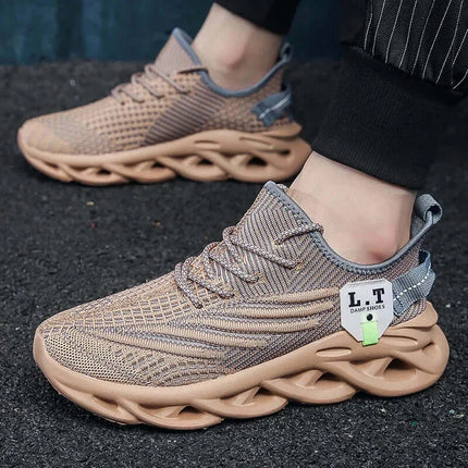 Zapatillas de running para hombre, tejido transpirable marrón claro con suela amortiguadora, ideales para entrenamientos.