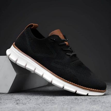 Zapato casual negro, combinación de algodón y cuero, suela blanca, diseño europeo, ideal para uso diario, hombres modernos.
