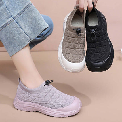 Zapatillas SoftWalk Urban en gris, negro y beige, material elástico y transpirable, diseño urbano, ideal para mujeres.